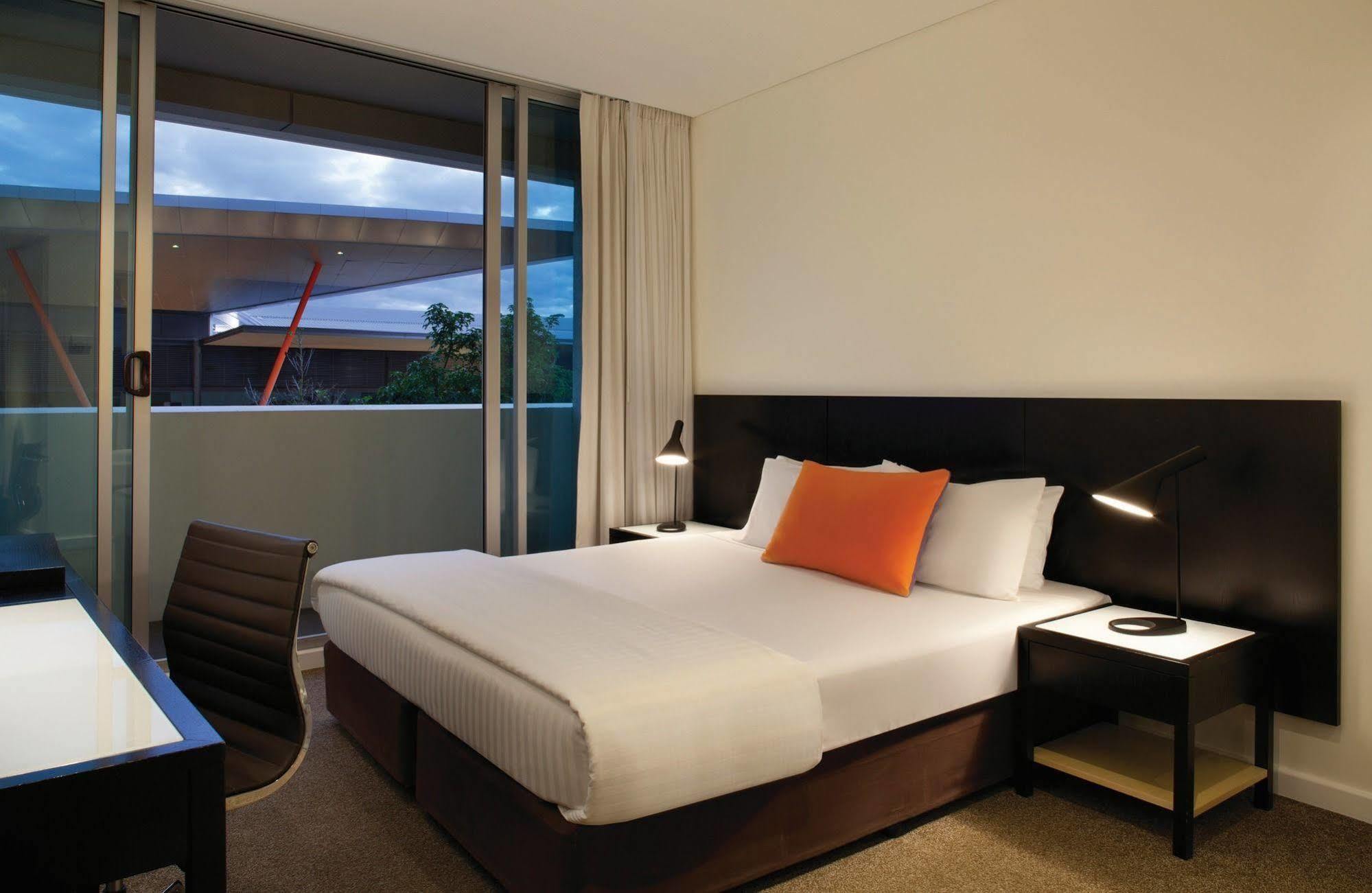 Adina Apartment Hotel Perth Ngoại thất bức ảnh